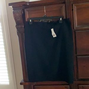 Banana Republic Pencil Skirt - NWT Size 8